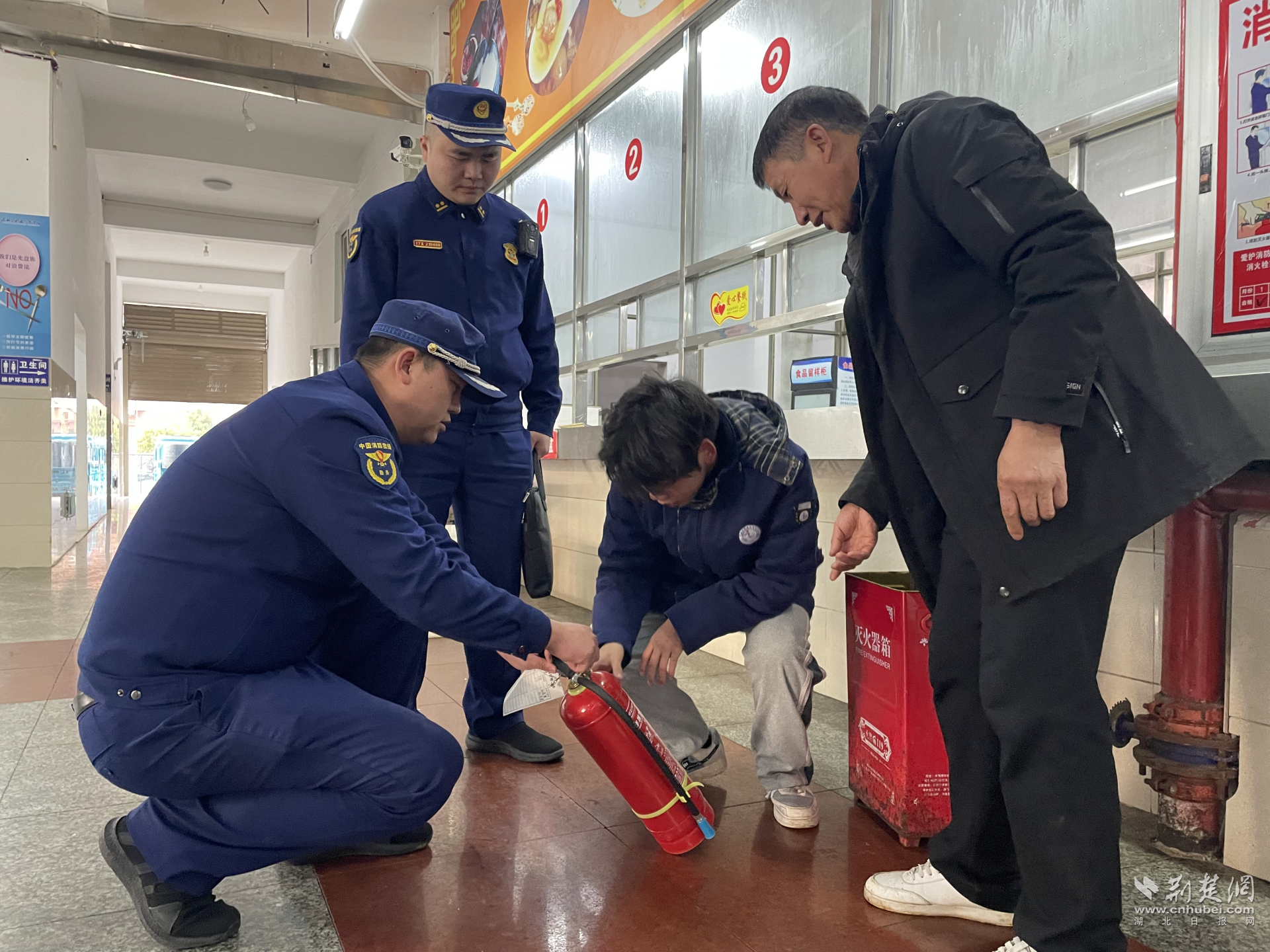 咸宁消防开展校园消防产品专项检查IM电竞