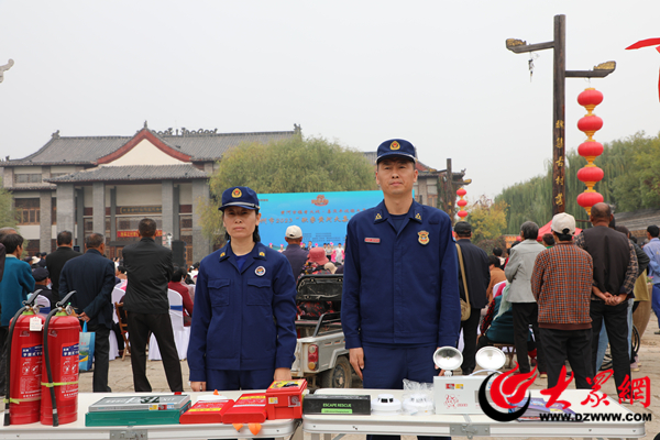 IM电竞惠民县消防救援大队开展消防产品宣传活动